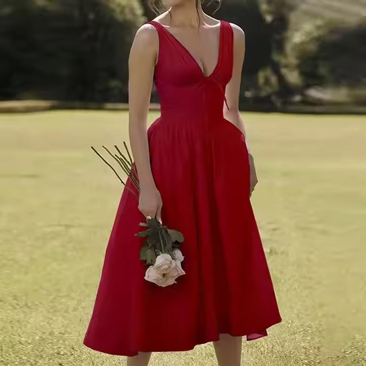 Summer's Fashionable Printed V-Neck Dress New Slim-Fitting Sexy Halter Design Vacation Style Elegant Empire